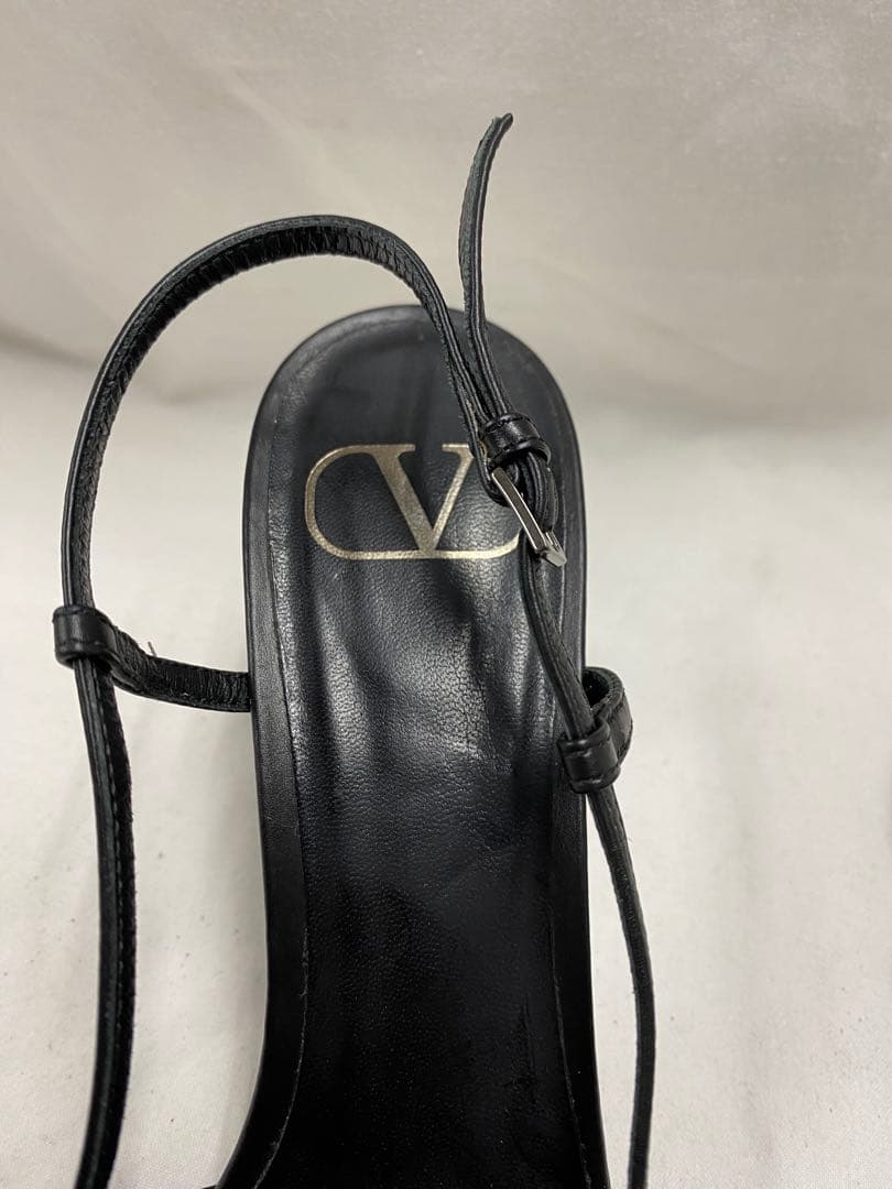 VALENTINO GARAVANI Vロゴ パンプス ポインテッドトゥ 25