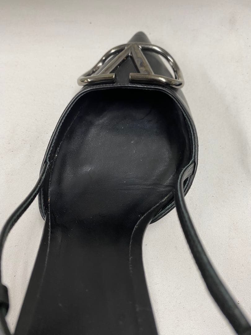 VALENTINO GARAVANI Vロゴ パンプス ポインテッドトゥ 25