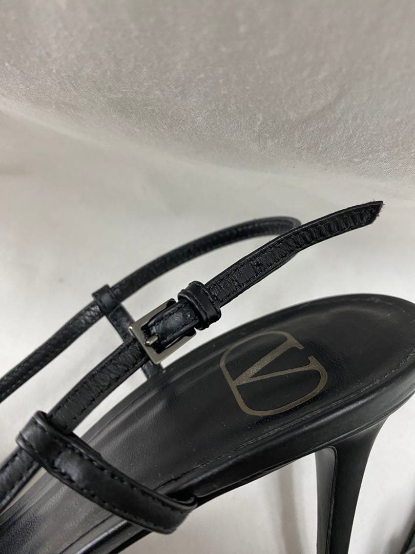 VALENTINO GARAVANI Vロゴ パンプス ポインテッドトゥ 25