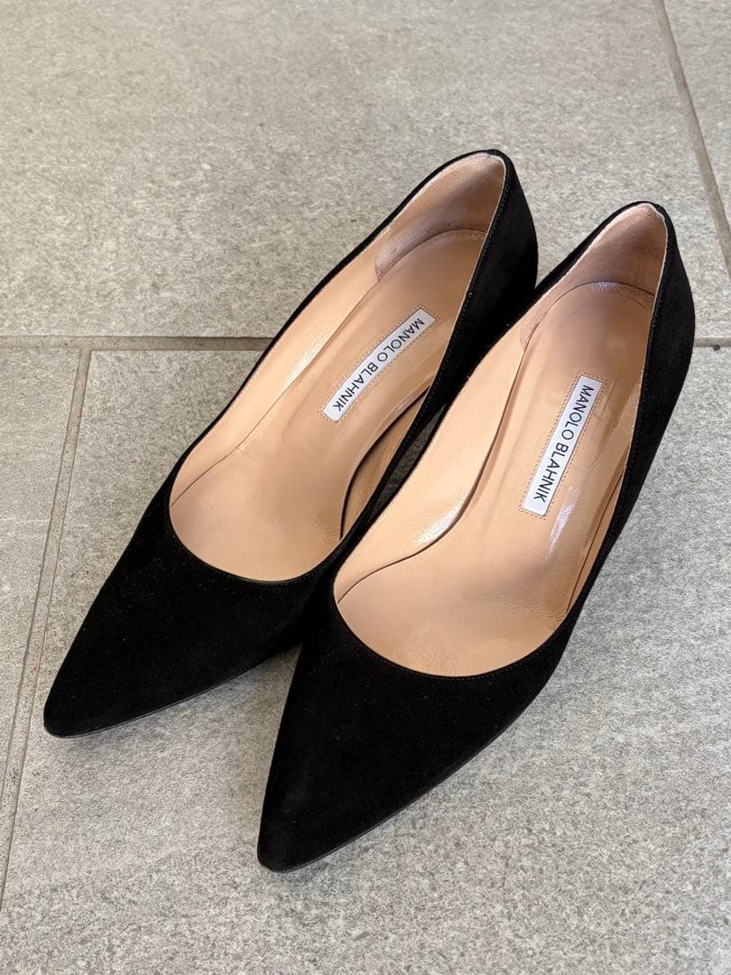 箱保存袋付き マノロブラニク VARENNA スウェード　黒　35.5