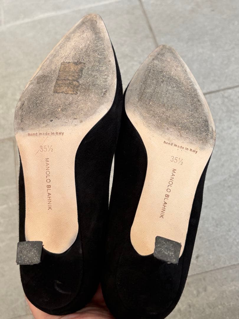 箱保存袋付き マノロブラニク VARENNA スウェード　黒　35.5