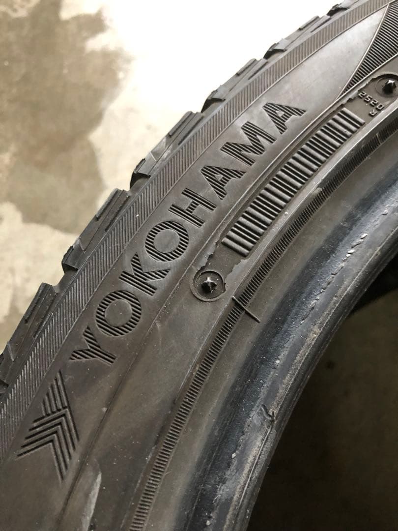 YOKOHAMA 18インチ 245/40R18スタッドレスタイヤ4本セット