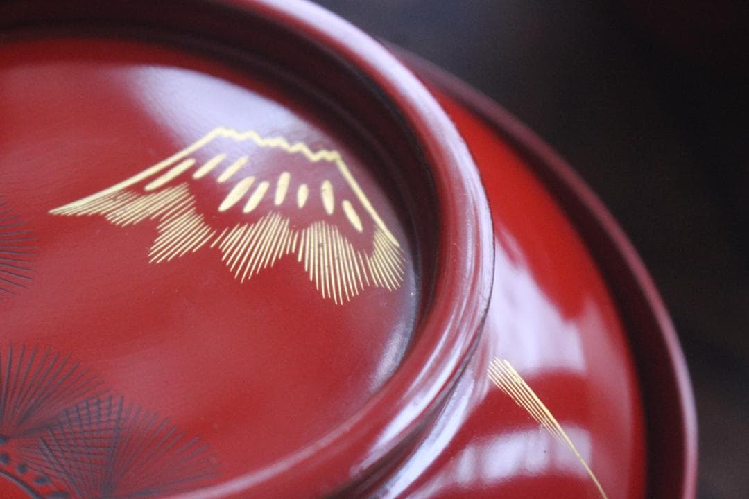 保管傷有！時代朱漆に風情ある富士松沈金の映えるお椀2点（検輪島塗蒔絵椀煮物椀