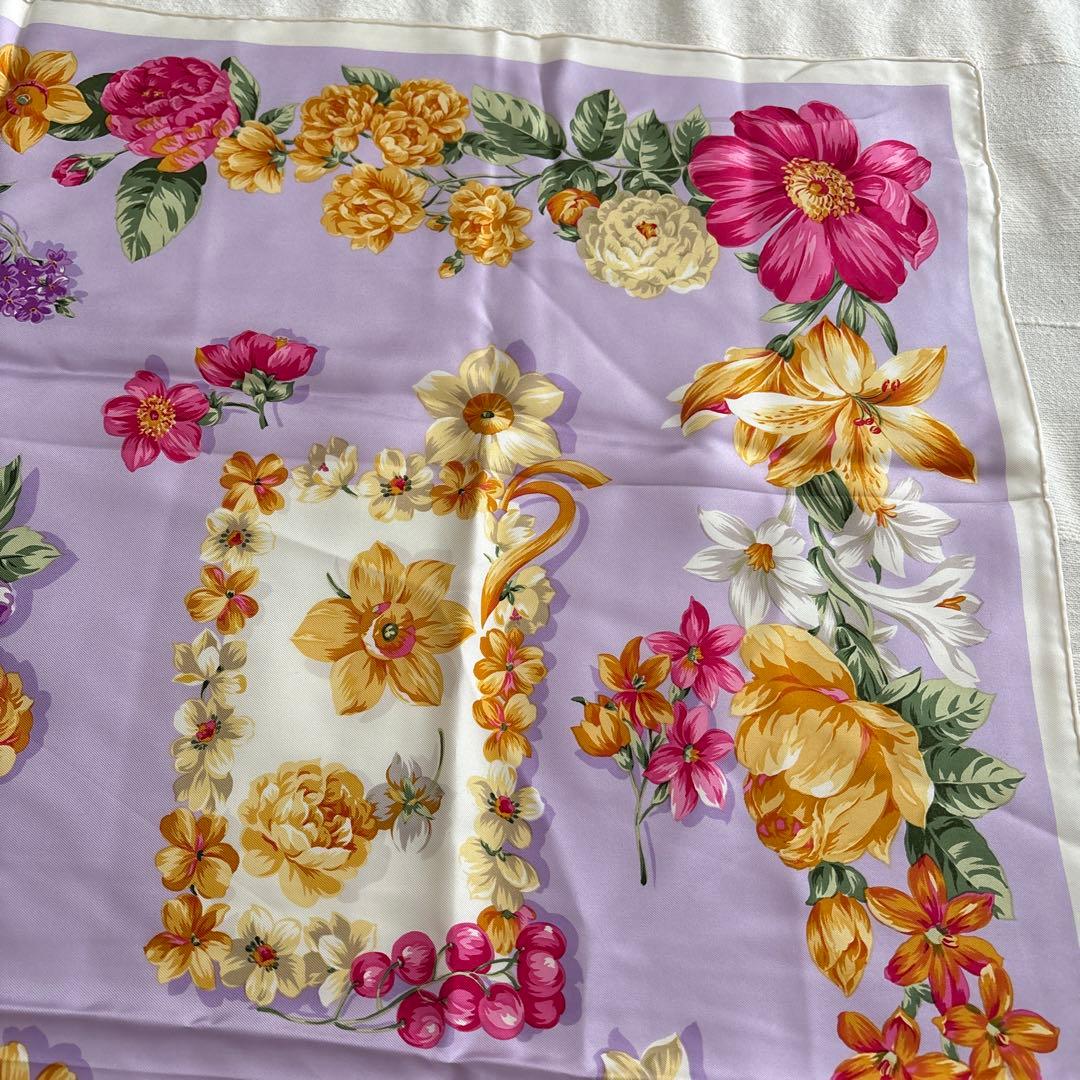 Christian Dior シルク　スカーフ　花柄　クリスチャンディオール鐘紡