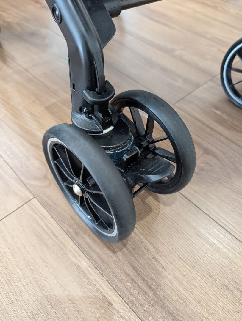 【美品・限定品】Combi スゴカルα‬4キャス　エッグショック HT