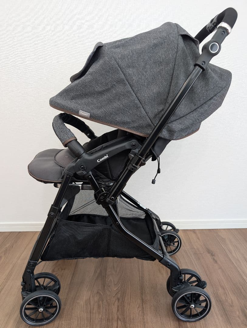 【美品・限定品】Combi スゴカルα‬4キャス　エッグショック HT