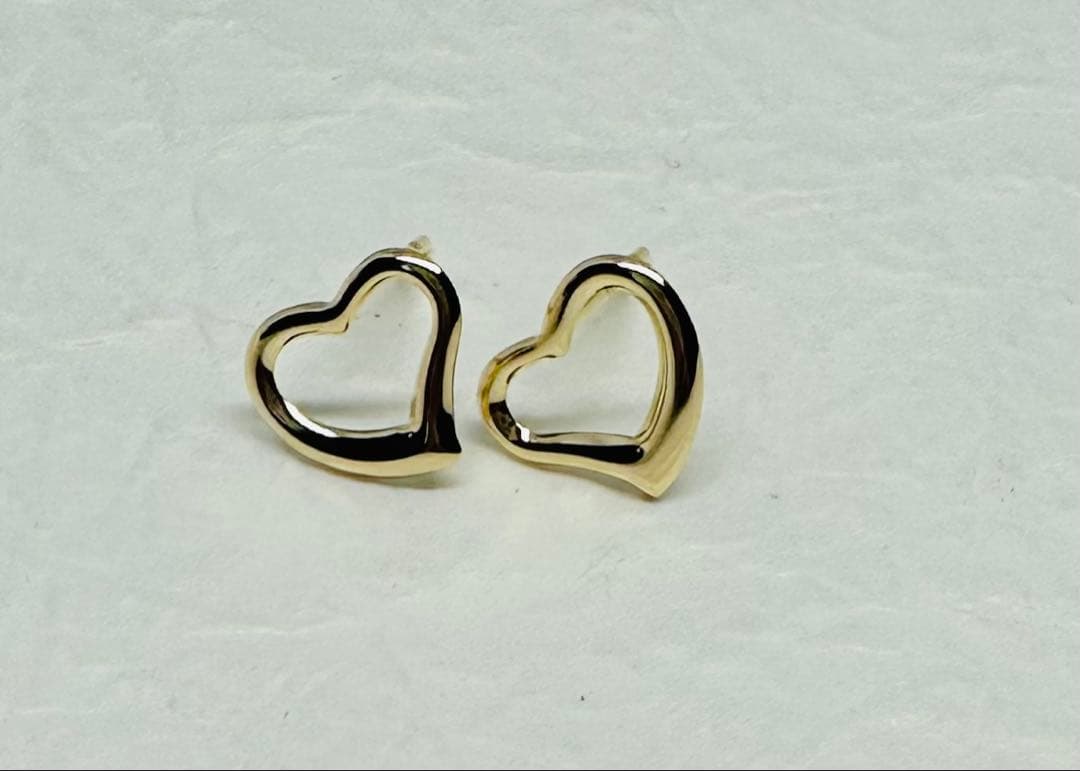 【K18】８ミリオープンハート！スタッドピアス。人気の定番ピアスです。