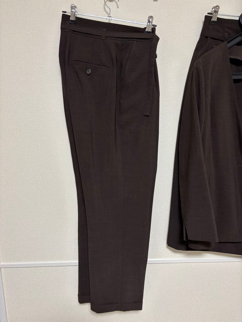 美品☆THE SUIT COMPANY 茶色レディーススーツ3点セット☆