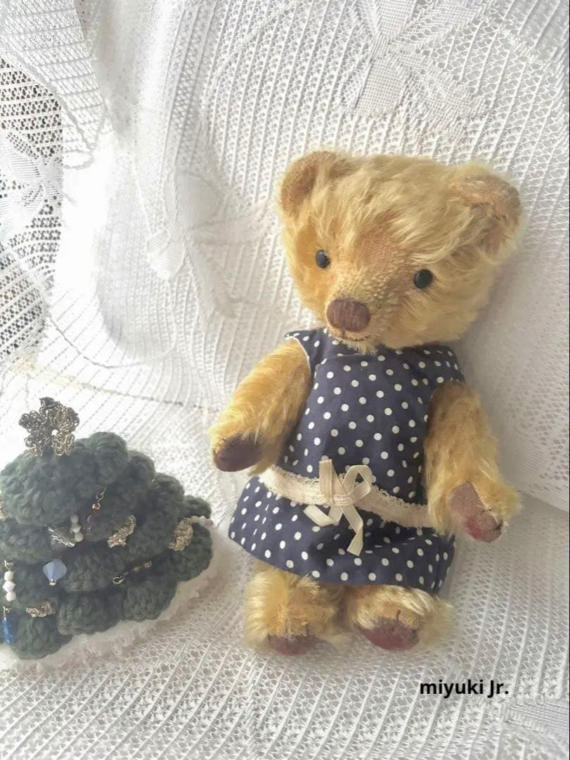 ハンドメイドテディベア(ドイツ天然モヘア・ワンピース付き)全長22cm