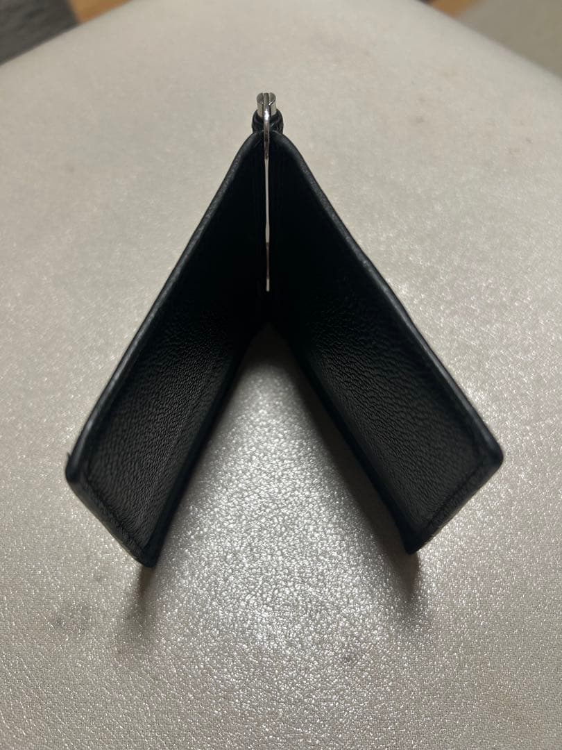 PRADA 黒レザー マネークリップ