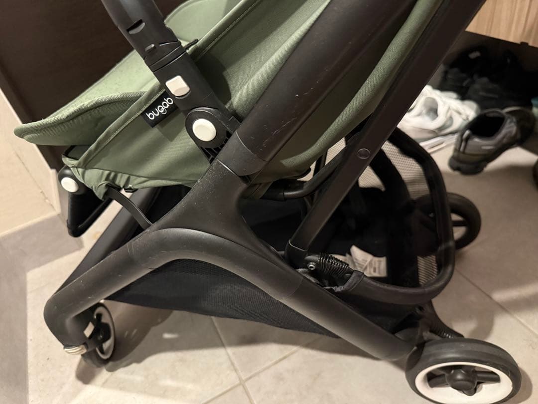 バガブー バタフライ フォレスト グリーン バンパーバー付き