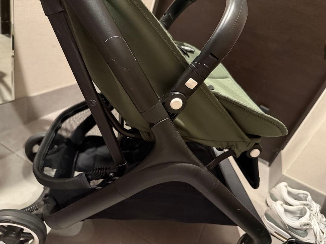 バガブー バタフライ フォレスト グリーン バンパーバー付き