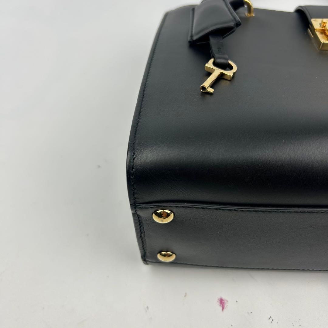 【美品】フェラガモ　ハンドバッグ　トートバッグ　レザー　ジュリエット　ガンチーニ