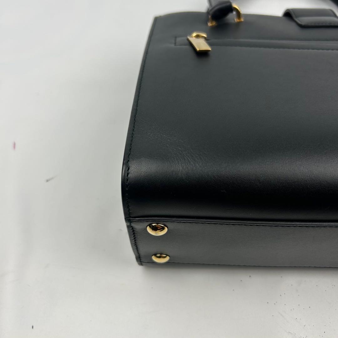 【美品】フェラガモ　ハンドバッグ　トートバッグ　レザー　ジュリエット　ガンチーニ