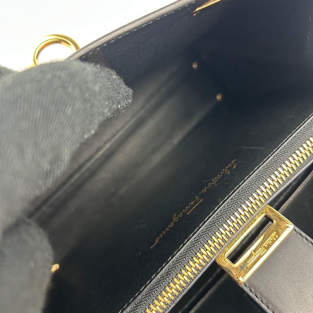 【美品】フェラガモ　ハンドバッグ　トートバッグ　レザー　ジュリエット　ガンチーニ