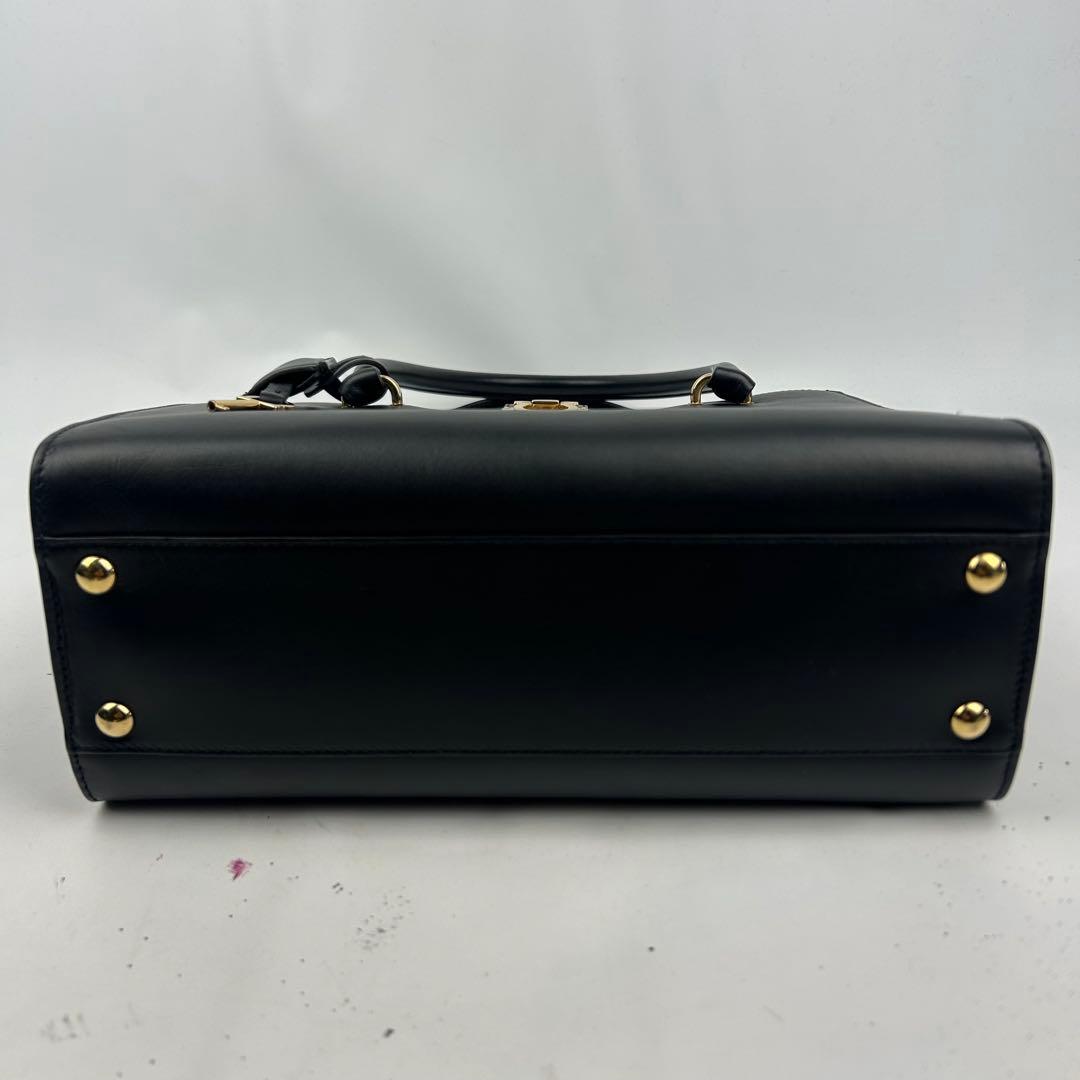 【美品】フェラガモ　ハンドバッグ　トートバッグ　レザー　ジュリエット　ガンチーニ