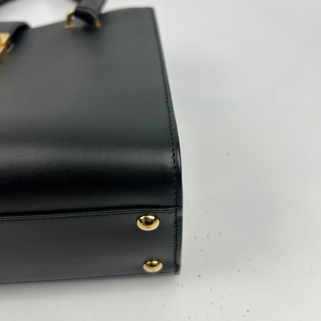 【美品】フェラガモ　ハンドバッグ　トートバッグ　レザー　ジュリエット　ガンチーニ