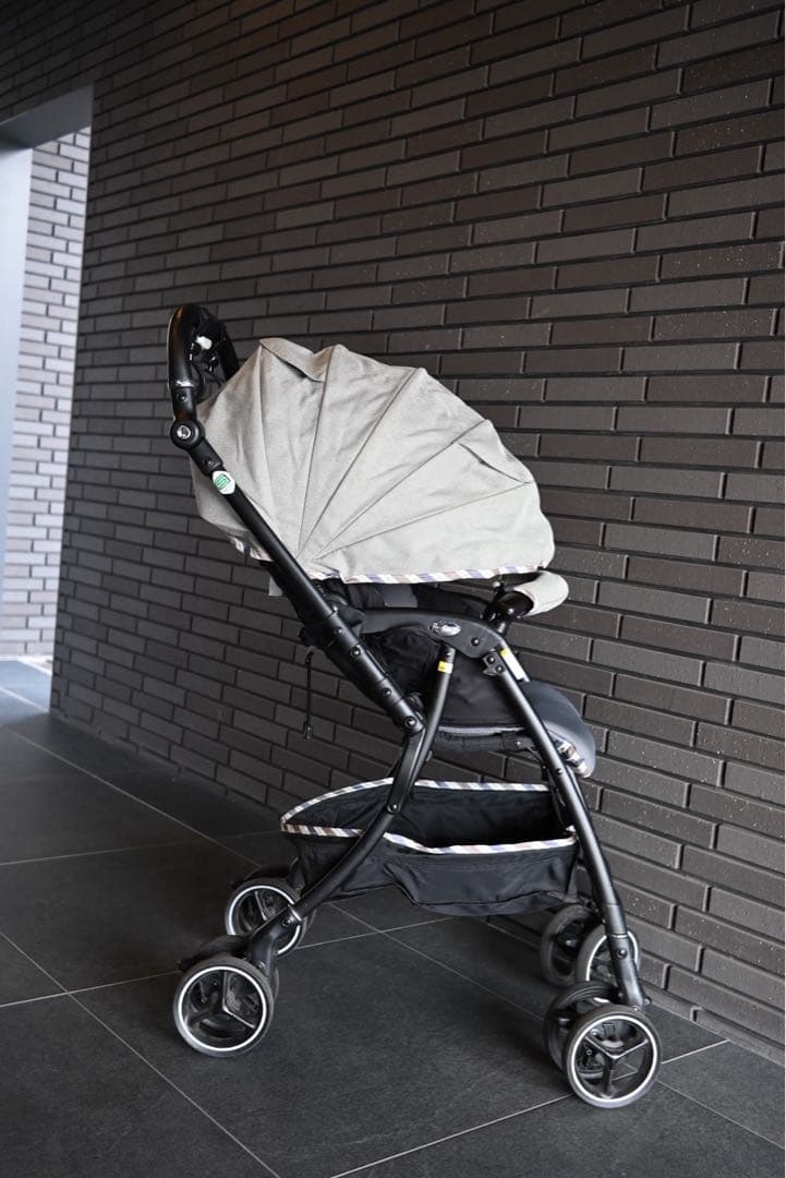 Aprica アップリカ　ベビーカー　ラクーナエアーコンパクト