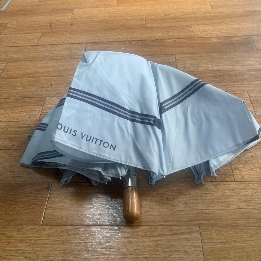 LOUIS VUITTON グレー ストライプ傘