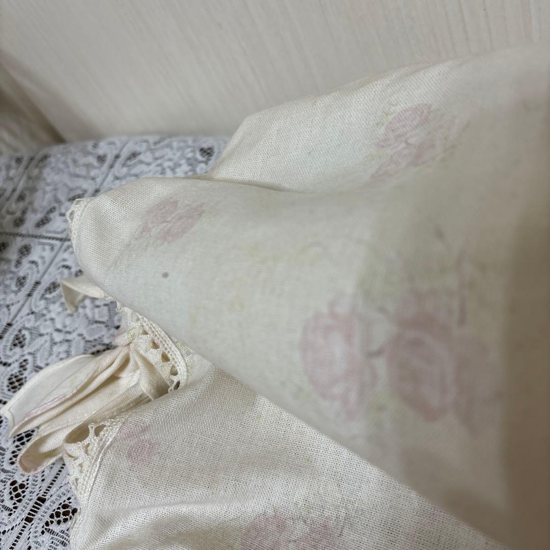 イマン　ホワイトバスケット