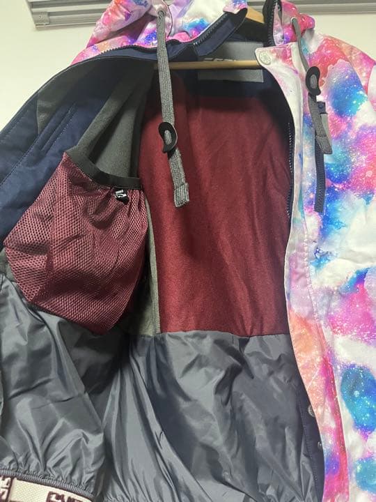 ESTIVO スノーボードウェア