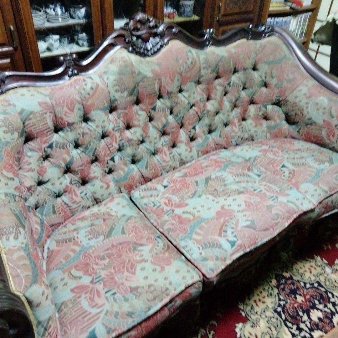 らむ　ビクトリアンスタイル 　3人掛けソファ