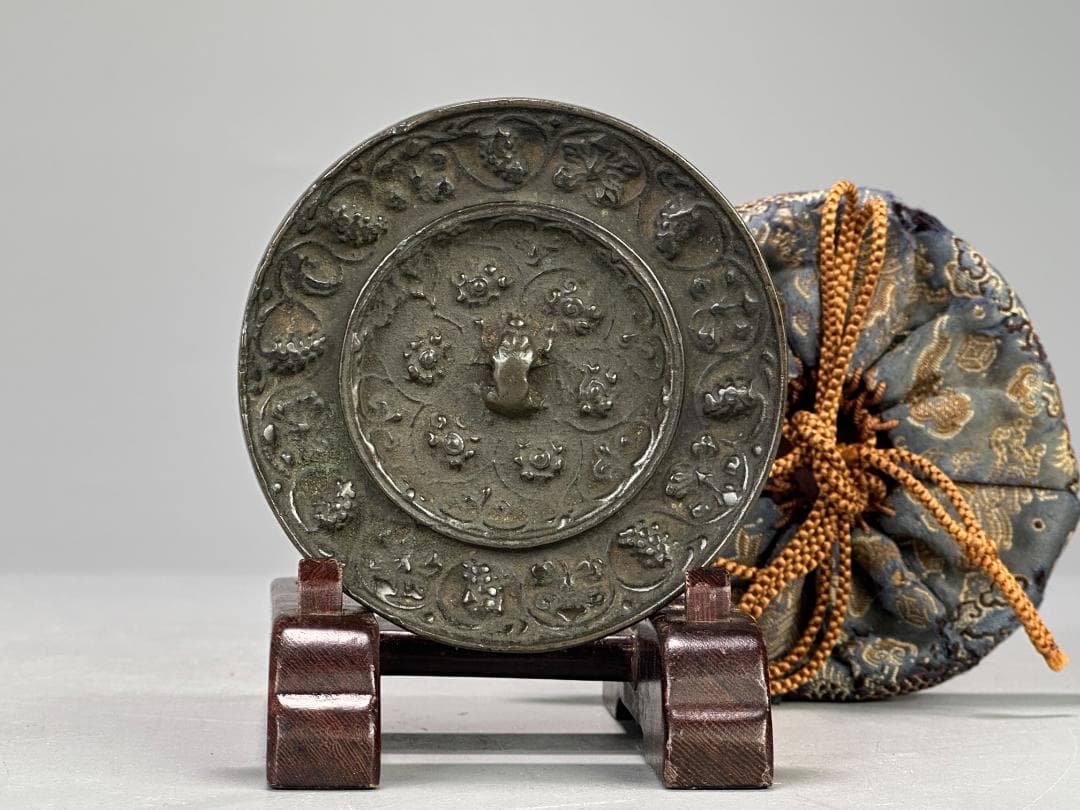 中国美術　唐時代　海獣葡萄文銅鏡　古鏡　時代物　古物保証　旧蔵出し