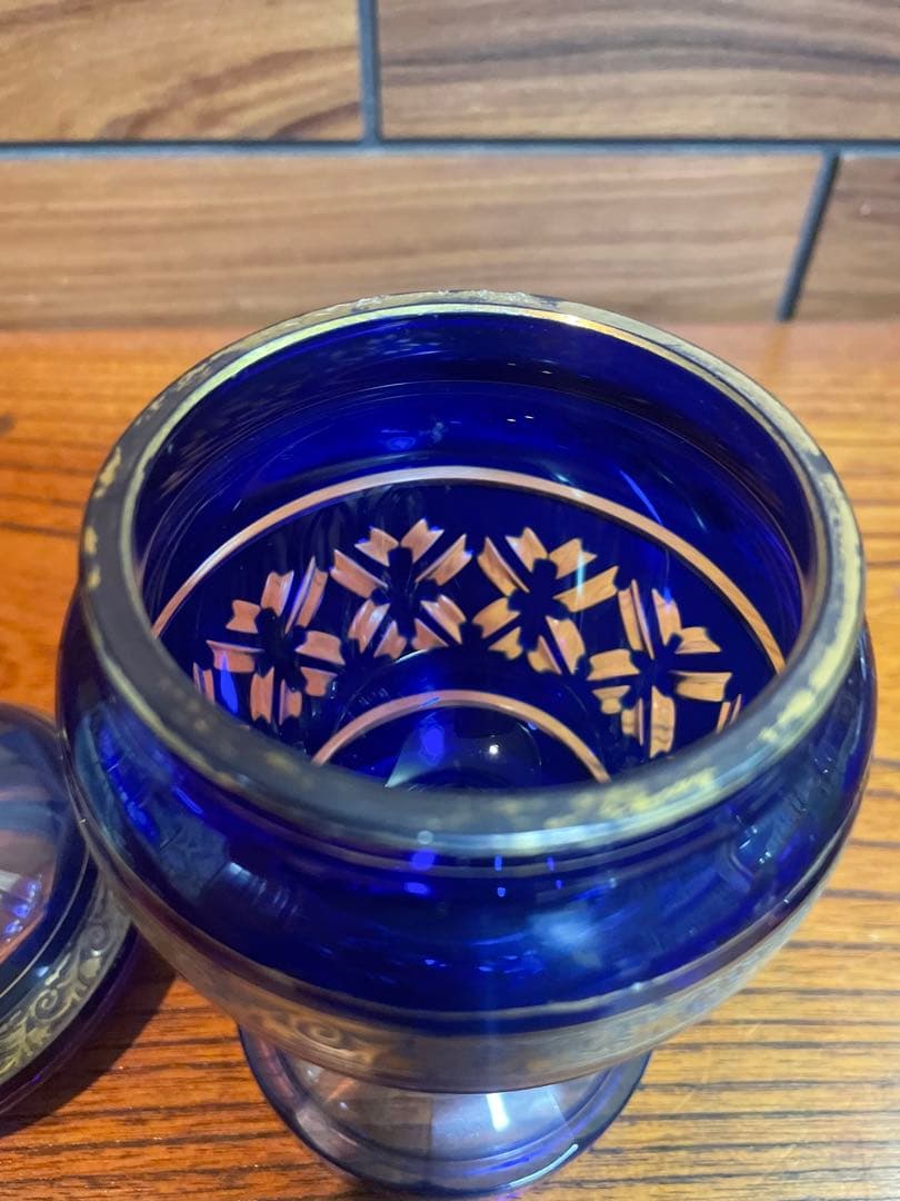 ゴブレット蓋付き　飾り　切子　金彩