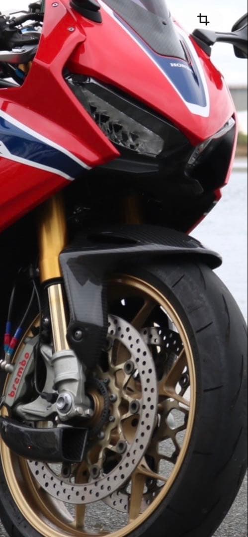 CBR1000RR SC77 マジカルレーシング製　カーボンフロントフェンダー