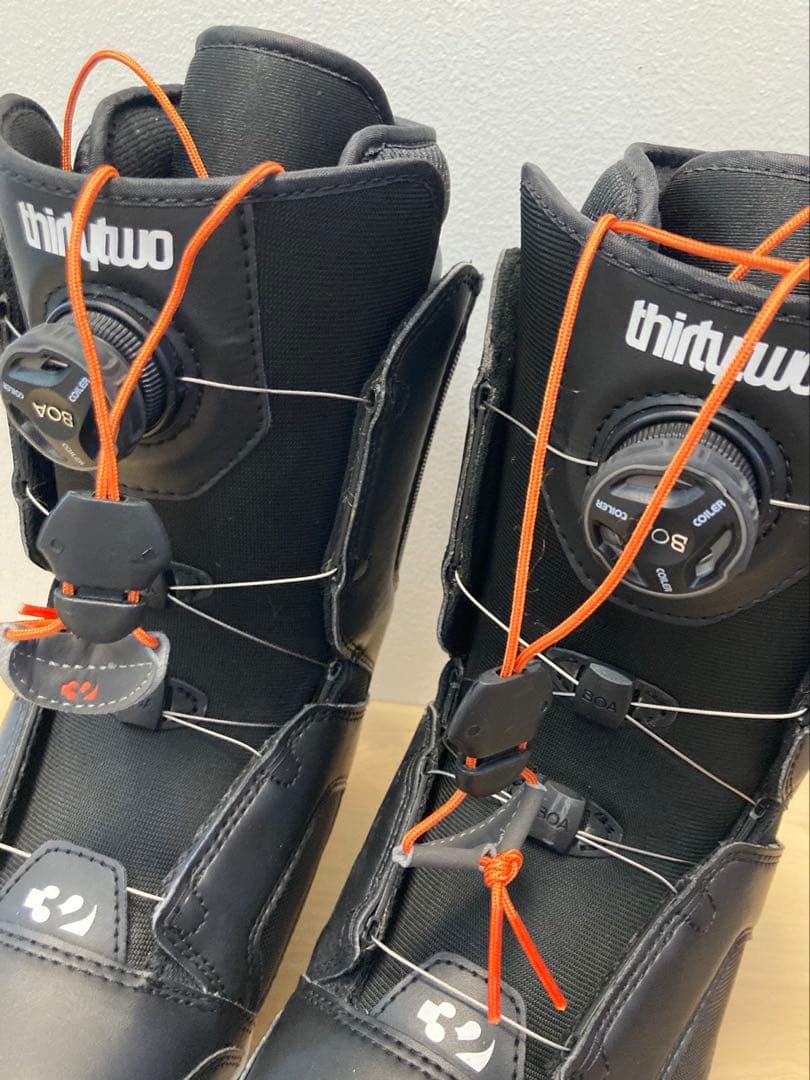 thirtytwoスノーボード ブーツ　26cm 定価30000円前後