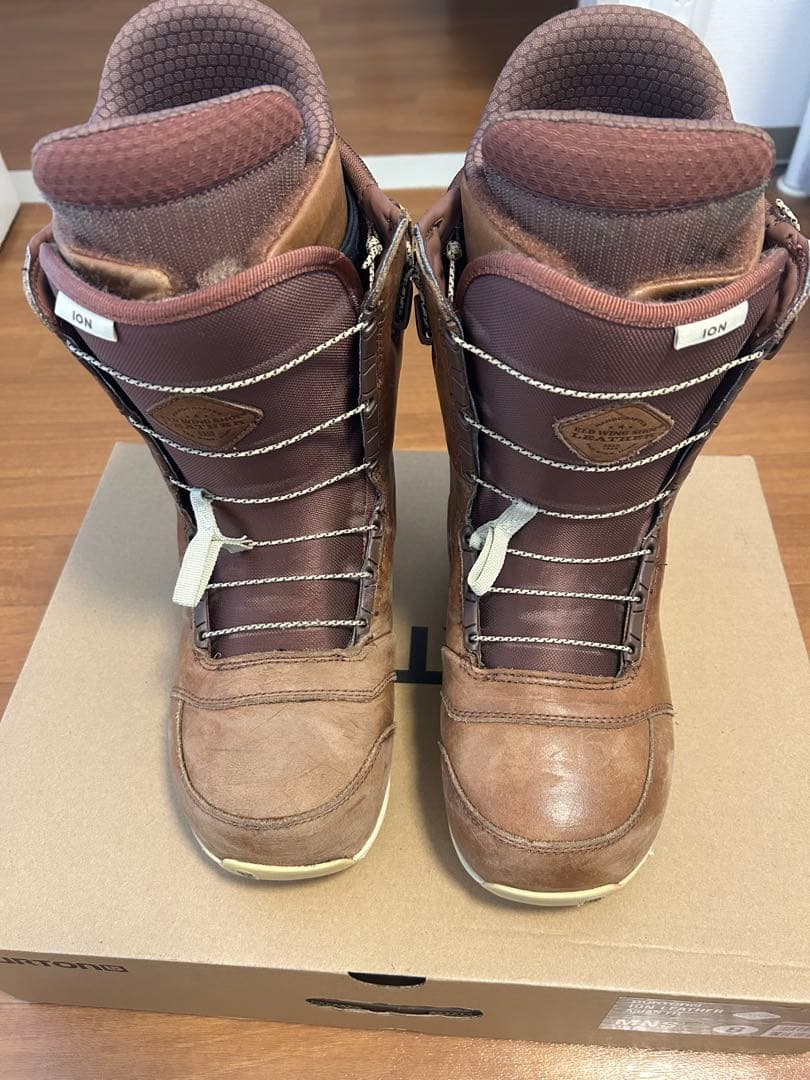 BURTON REDWING 日本正規品　8 コラボ　美品　ION