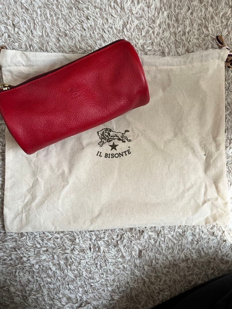 【新品未使用】IL BISONTE 筒型ポーチ