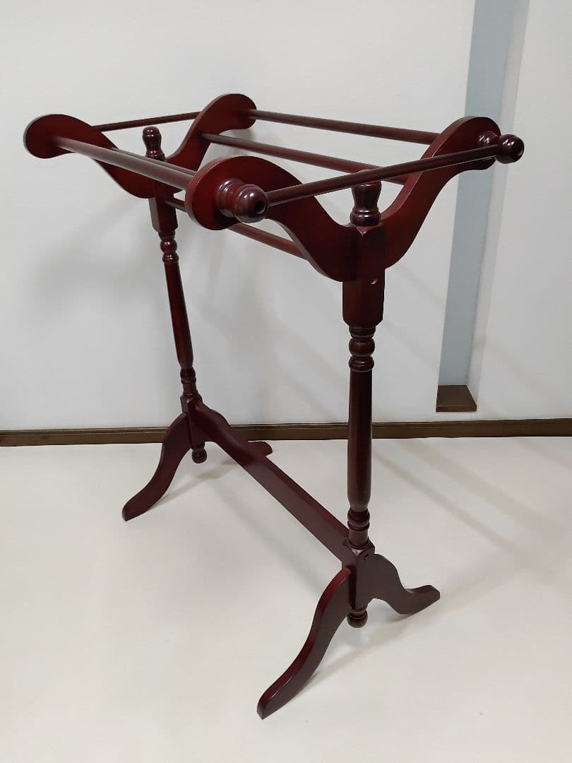 アンティーク調　キルトラック 　ブランケットラック　タオル　スーツ　送料無料