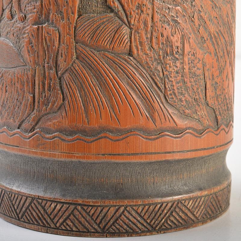 eee 中国　古竹彫刻　神獣桜閣山水文　筆筒　V　R7505