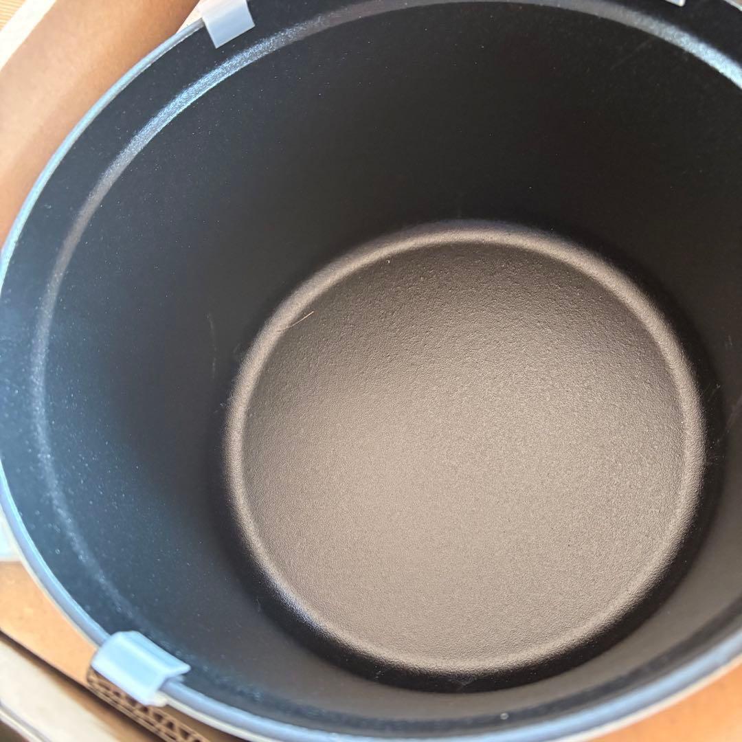 【早い者勝ち】新品　STAUB グランドココット　24cm カンパーニュ　深鍋