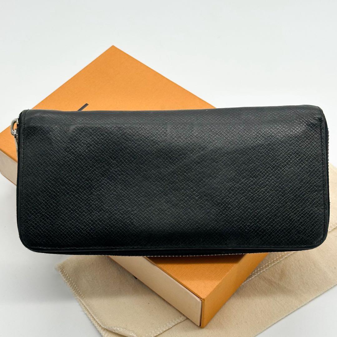 ルイヴィトン ジッピーウォレット タイガ ヴェルティカル ラウンドファスナー