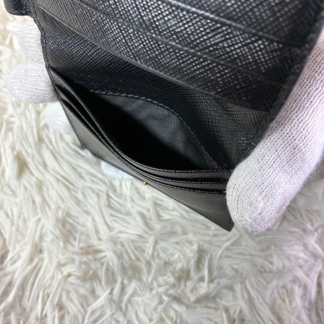 PRADA マネークリップ サフィアーノレザー 二つ折り カードケース RFID
