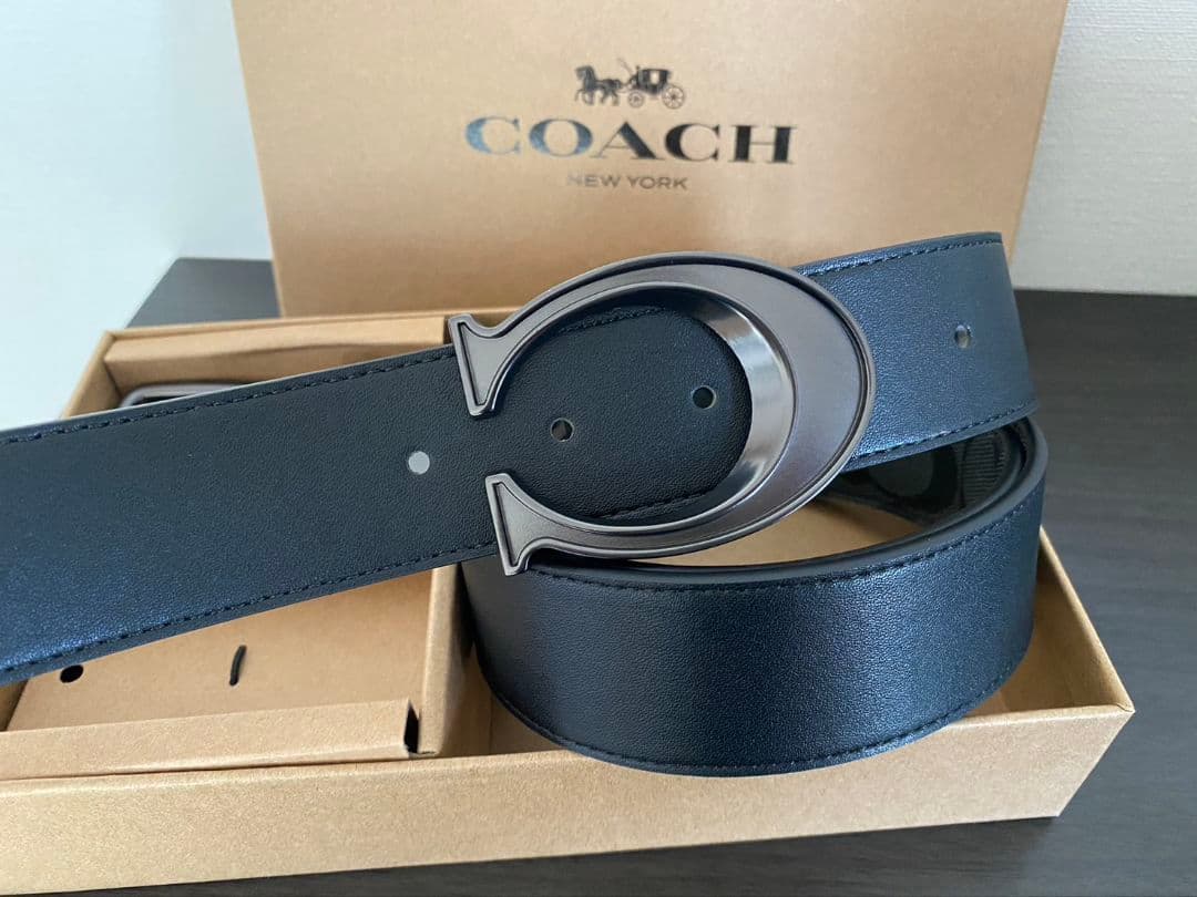 SALE♪コーチ　新品　リバーシブル　バックル回転シグネチャーベルトセット