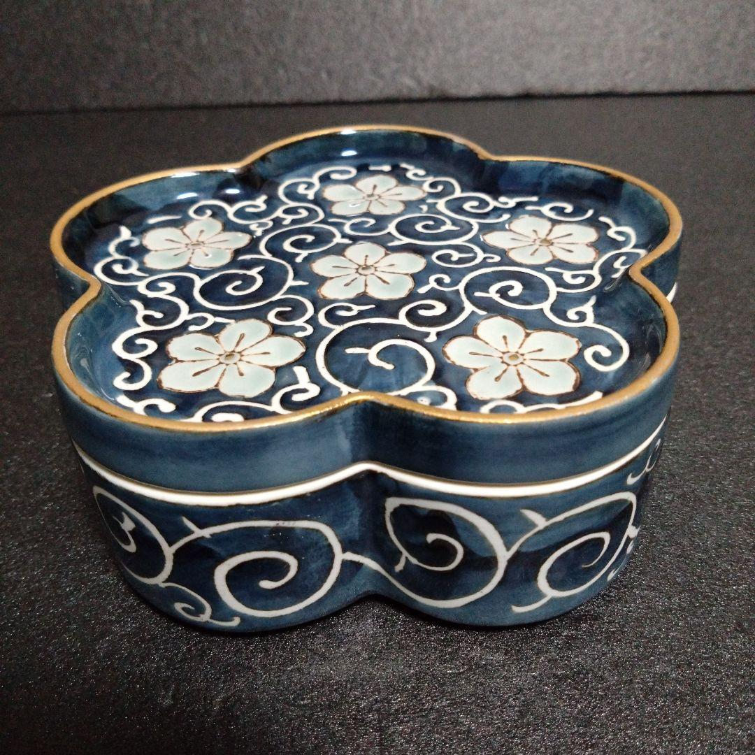 未使用 波佐見焼 龍庵窯 蓋付き物入れ　お祝い HASAMI JAPAN