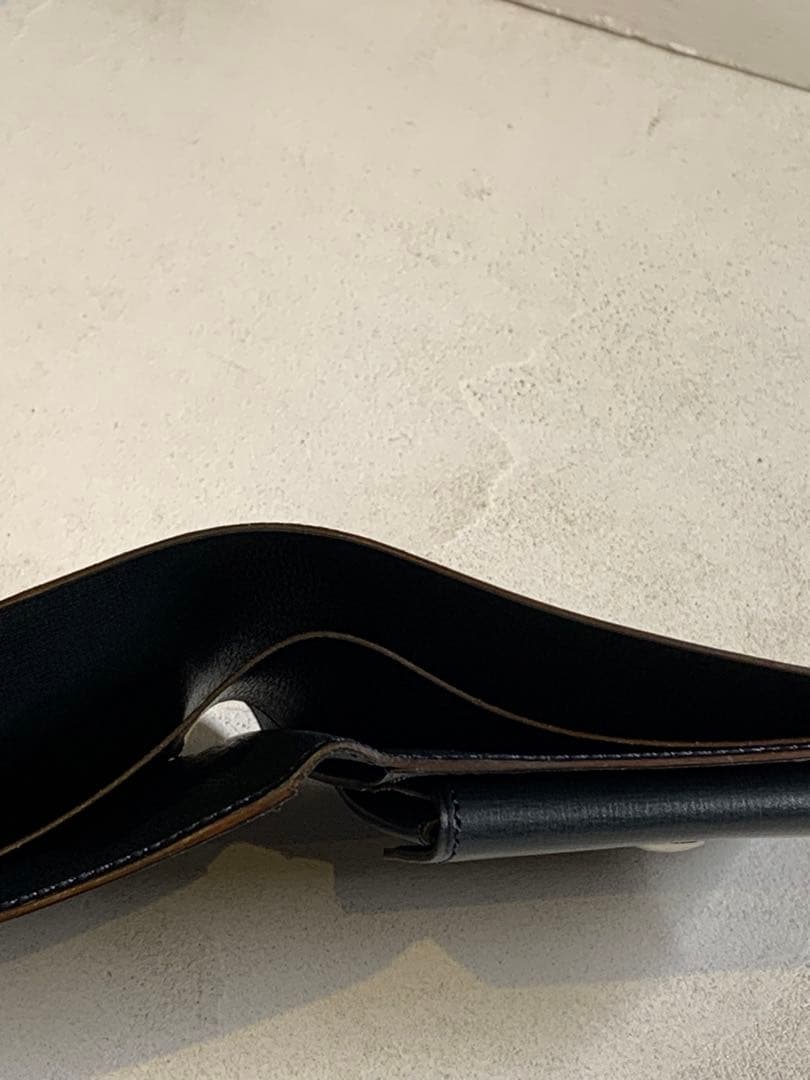 【新品未使用】FARO 二つ折り財布　ダークネイビー