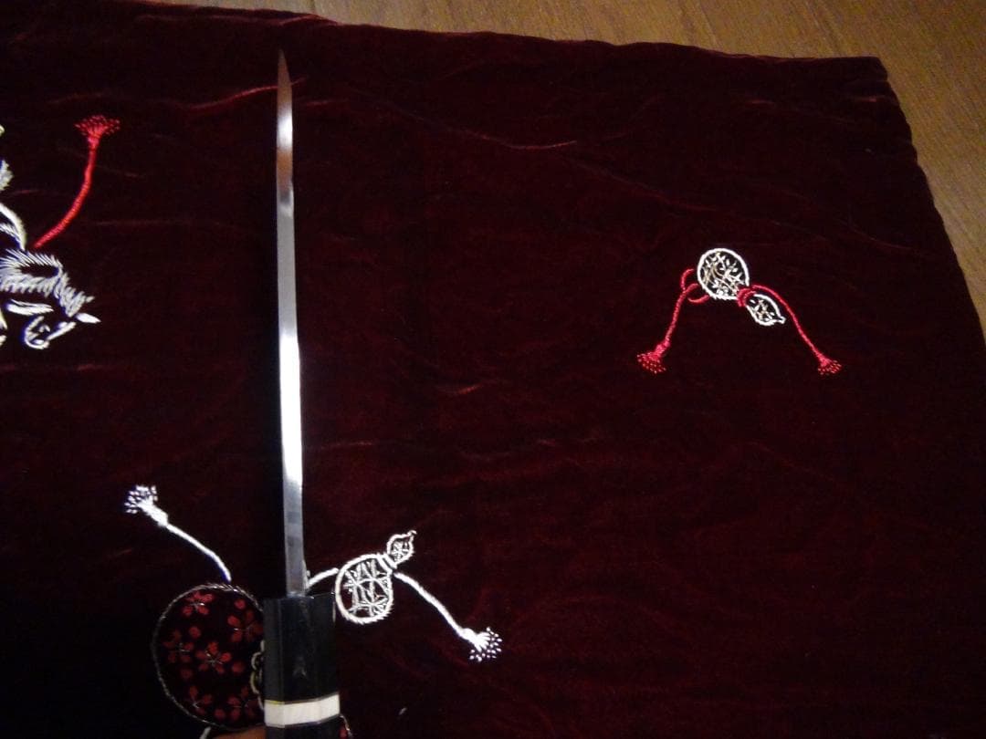 V金10号鏡面出刃包丁黒檀黒水牛八角柄刃長１８センチ新品。