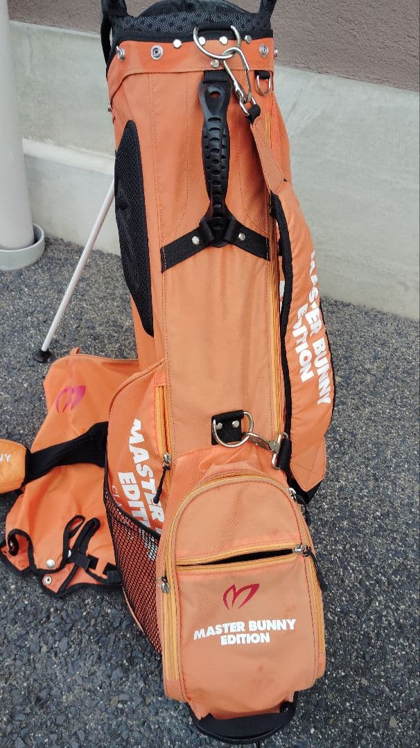 MASTER BUNNY EDITION 　軽量スタンドキャディバッグ　格安！