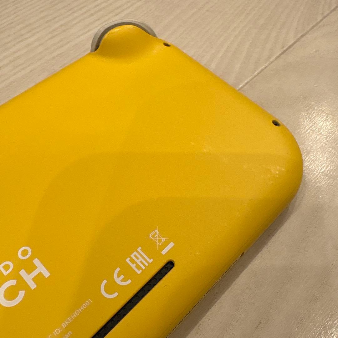 Nintendo Switch Lite 本体 黄色　動作良好／使用感少なめ