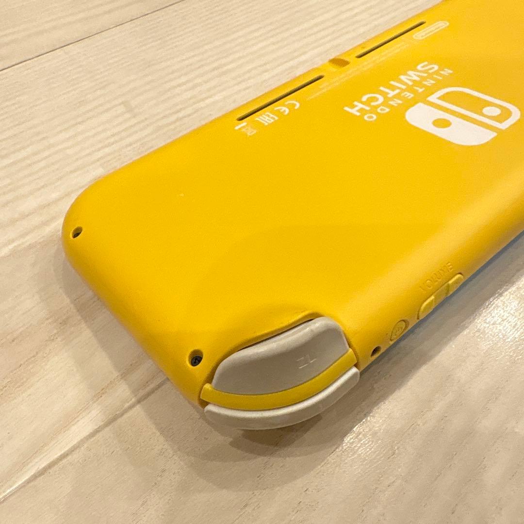 Nintendo Switch Lite 本体 黄色　動作良好／使用感少なめ