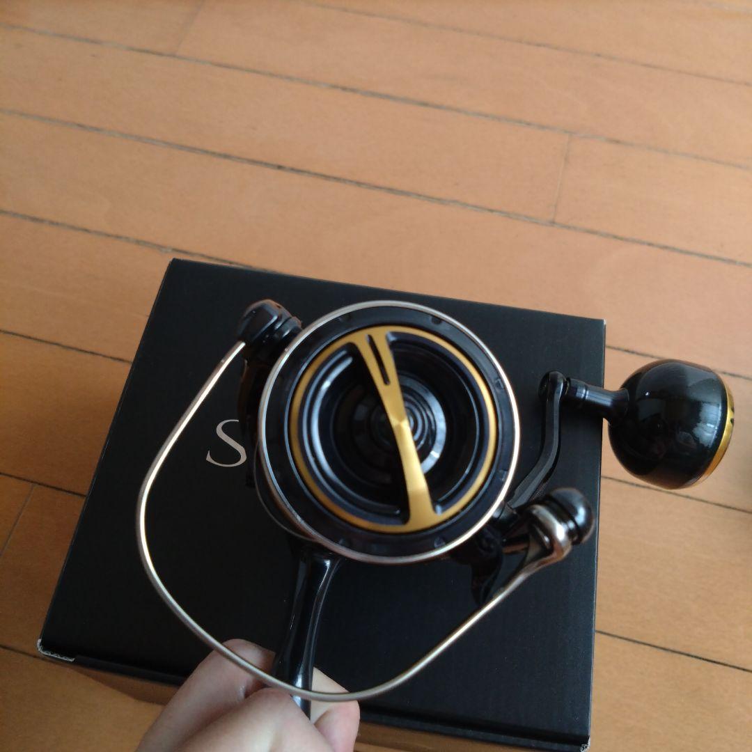 美品　シマノ　20STELLA 4000XG スピニングリール