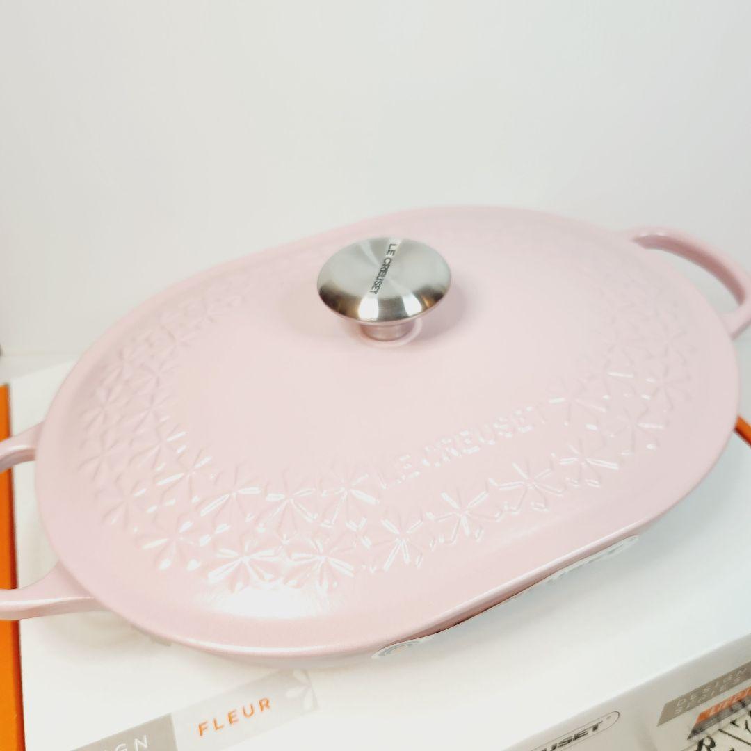 ルクルーゼ オブロング 31cm フルール レリーフ シュガーピンク