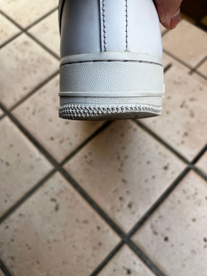 Supreme Nike Air Force 1 ホワイト シュプフォース1