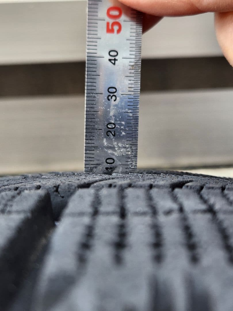 「まき」215/50R17 スタッドレスタイヤ ホイール付き