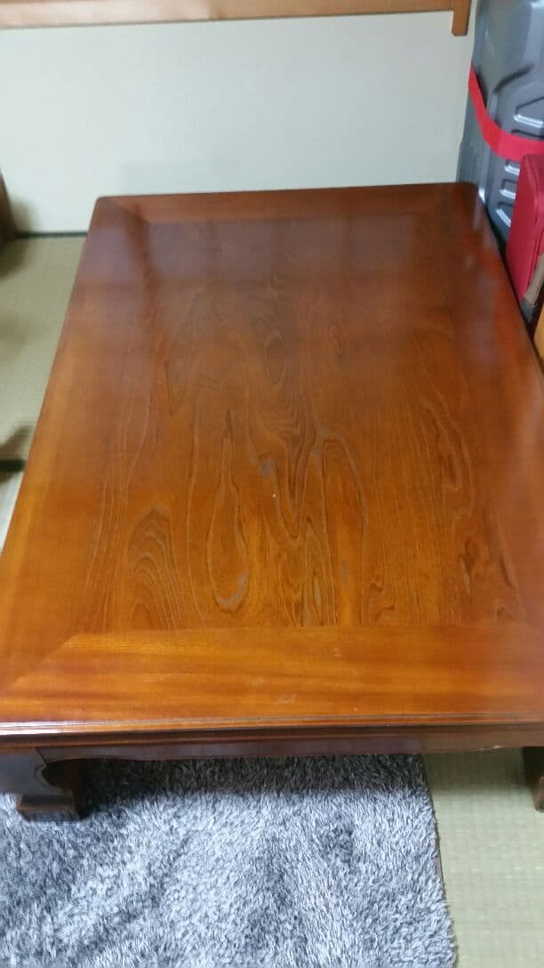 美しい木目調です。