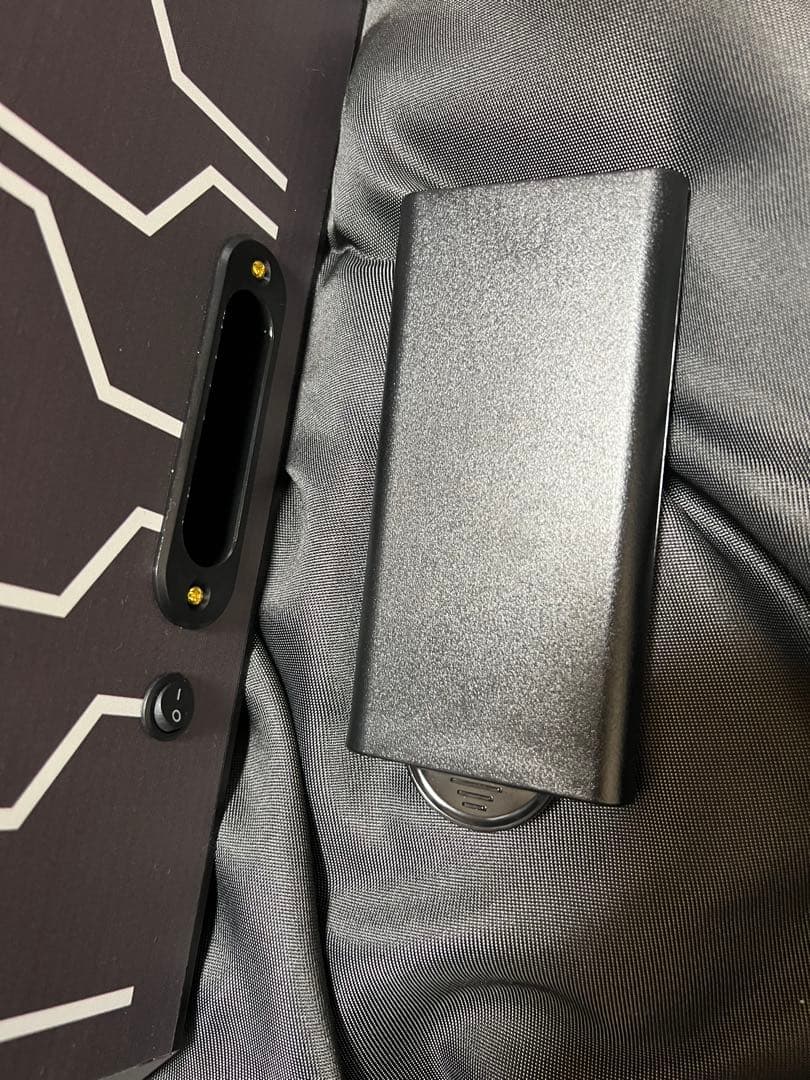 ドン・ペリニヨン LEDアタッシュケース